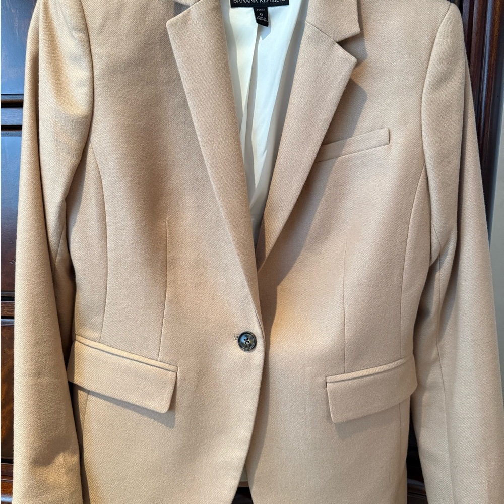 Women's Tan Blazer